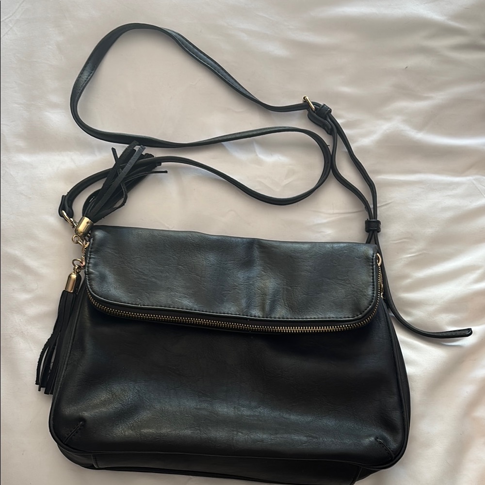 Elegant Black Leather Crossbody Bag